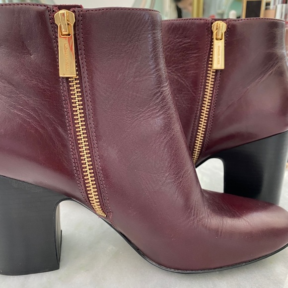 MICHAEL KORS BOOTIES - Picture 3 of 7